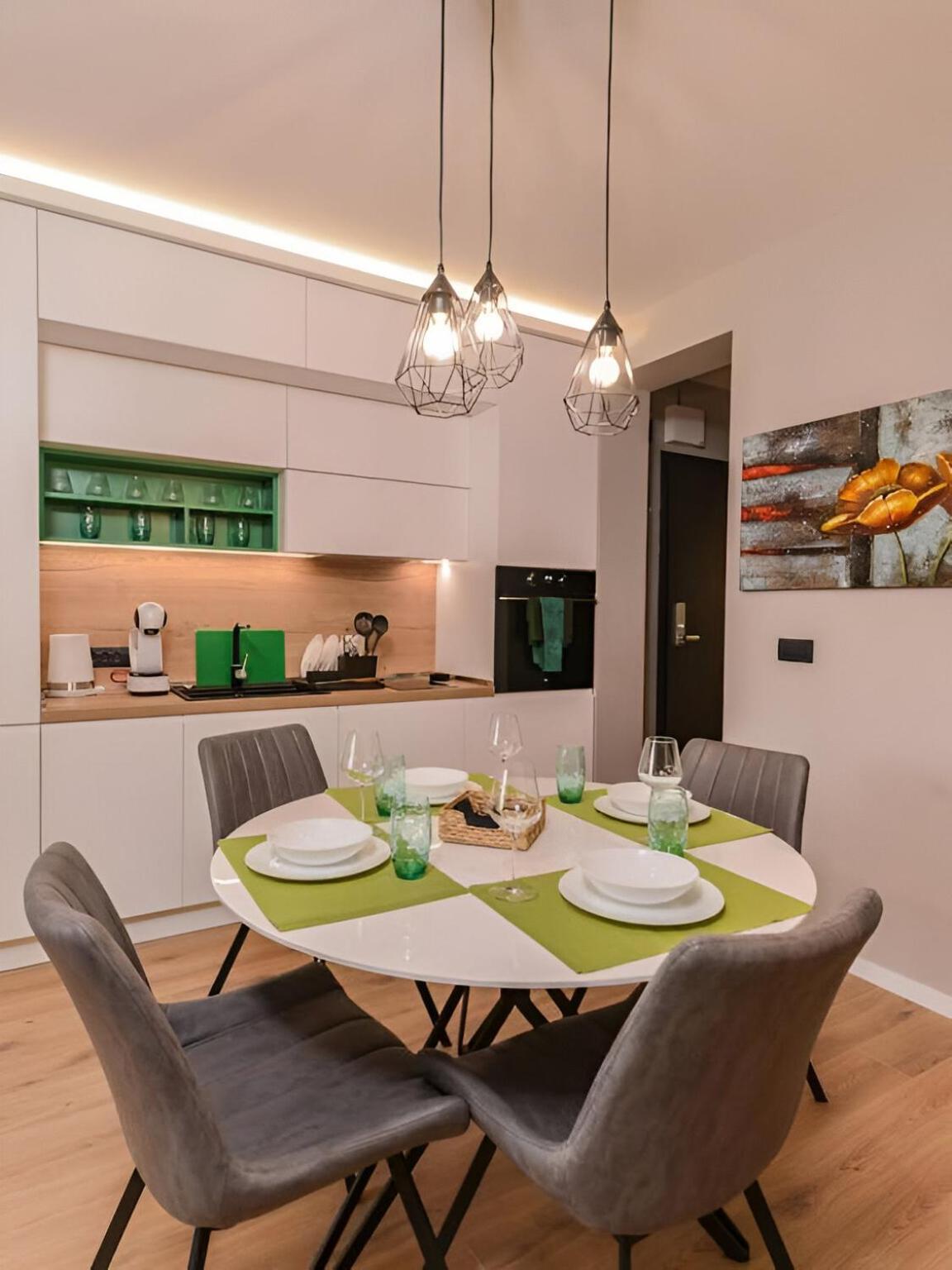 Urban Eden - Lux & Style, 2-Bedroom, 2-Bathroom Софія Екстер'єр фото