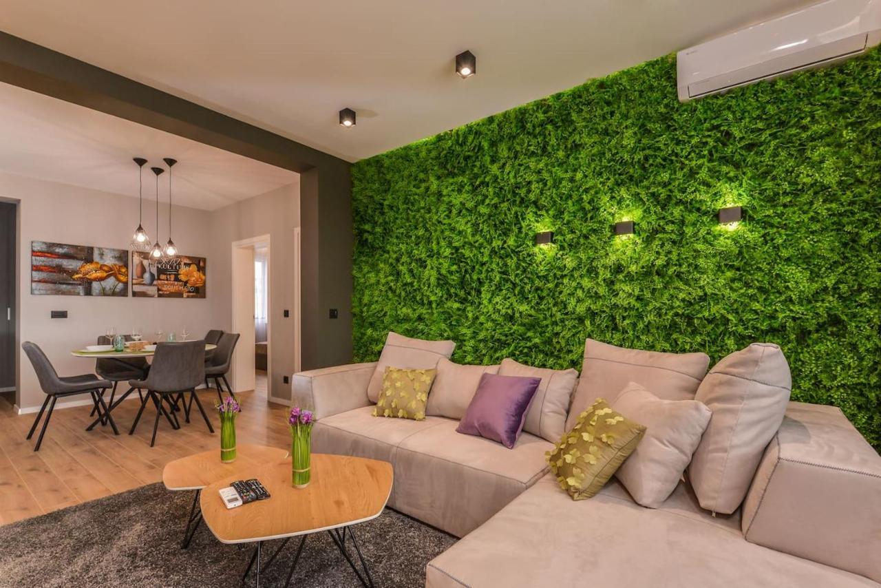 Urban Eden - Lux & Style, 2-Bedroom, 2-Bathroom Софія Екстер'єр фото