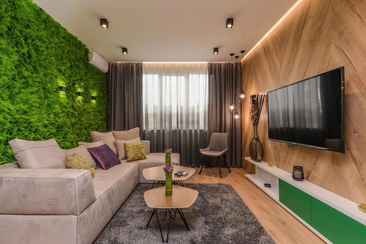 Urban Eden - Lux & Style, 2-Bedroom, 2-Bathroom Софія Екстер'єр фото
